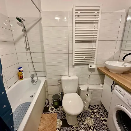 Διαμέρισμα A4, Nancy-Place Jacuzzi, Artem, Thermal, Clim *